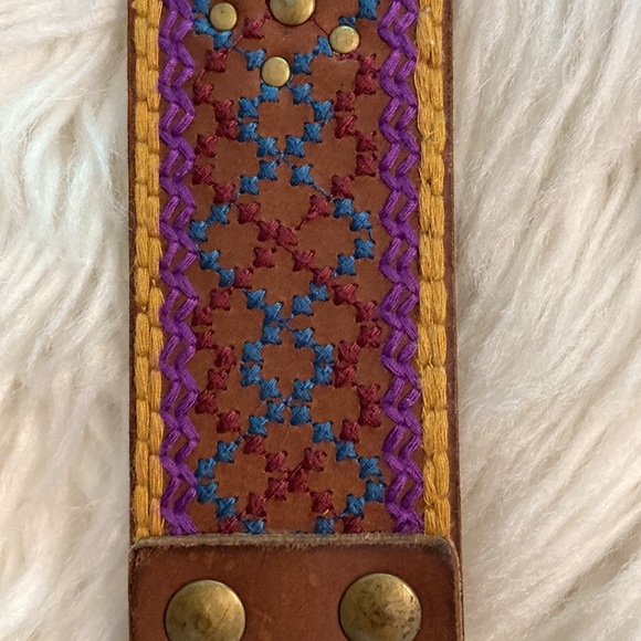 Lucky Brand Brown and Purple Embroidered Belt size S (30) excellent condition - Picture 4 of 8